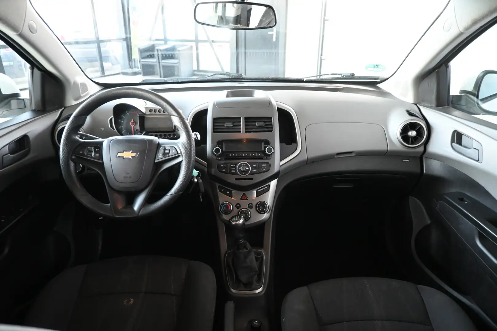 Chevrolet Aveo 1.2 LT Airco Cruise Control Elektrisch Pakket Lich Wit - 2