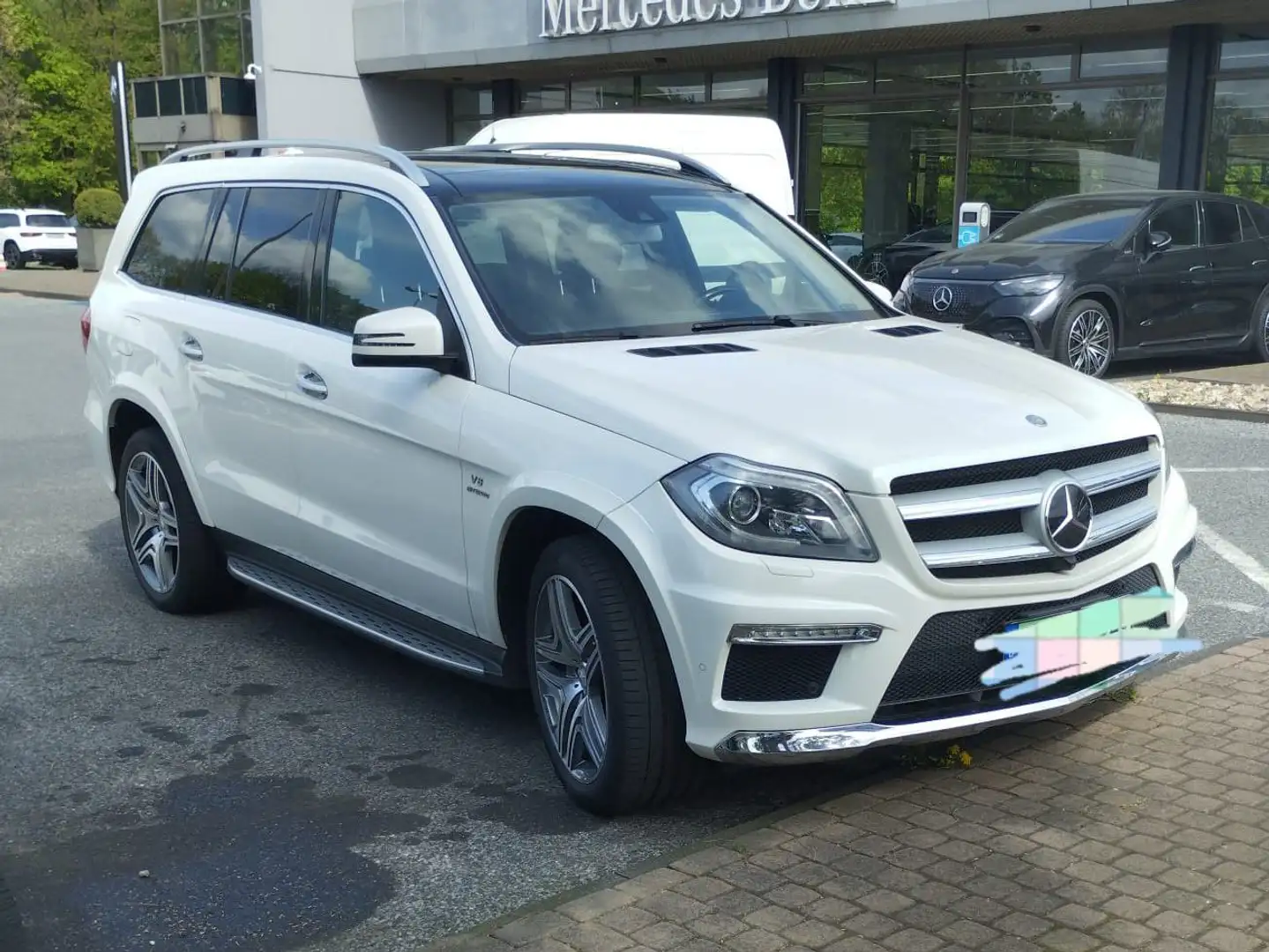 Mercedes-Benz GL 500 GL 500 4Matic (BlueEFFICIENCY) 7G-TRONIC Bílá - 2