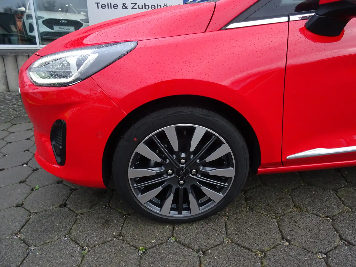 Ford Fiesta 1.0 Ecoboost Titanium Vignale +LED+B&O+Kamera+ Rojo - 2
