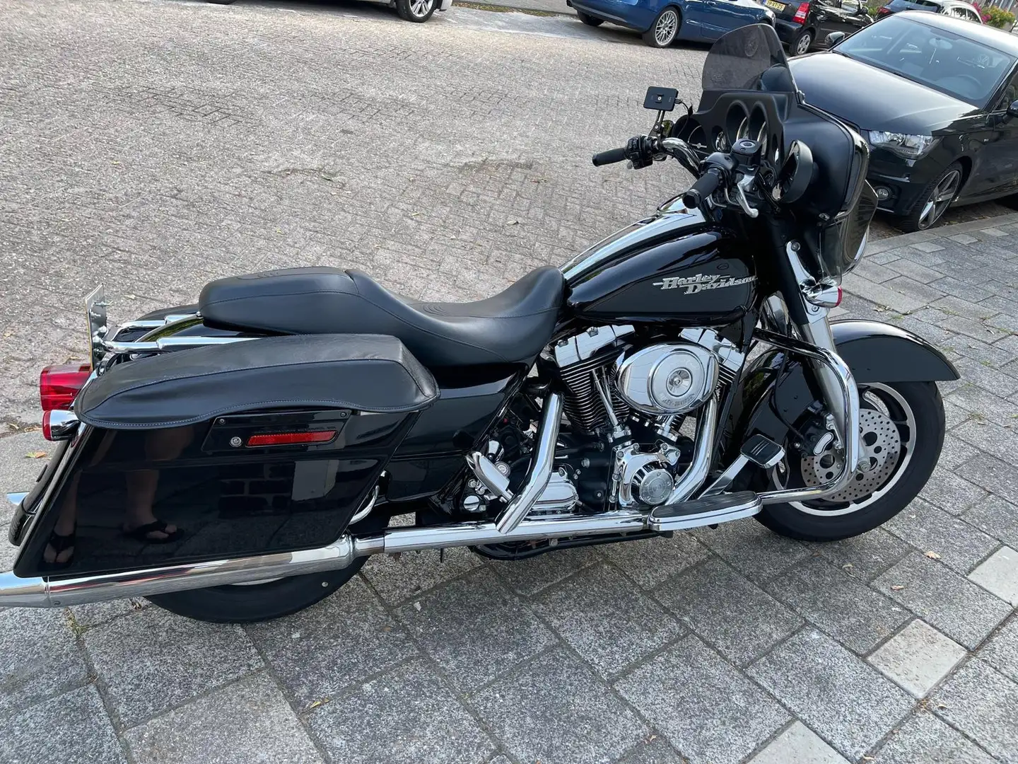 Harley-Davidson Street Glide FLHXI 2006 Чорний - 2