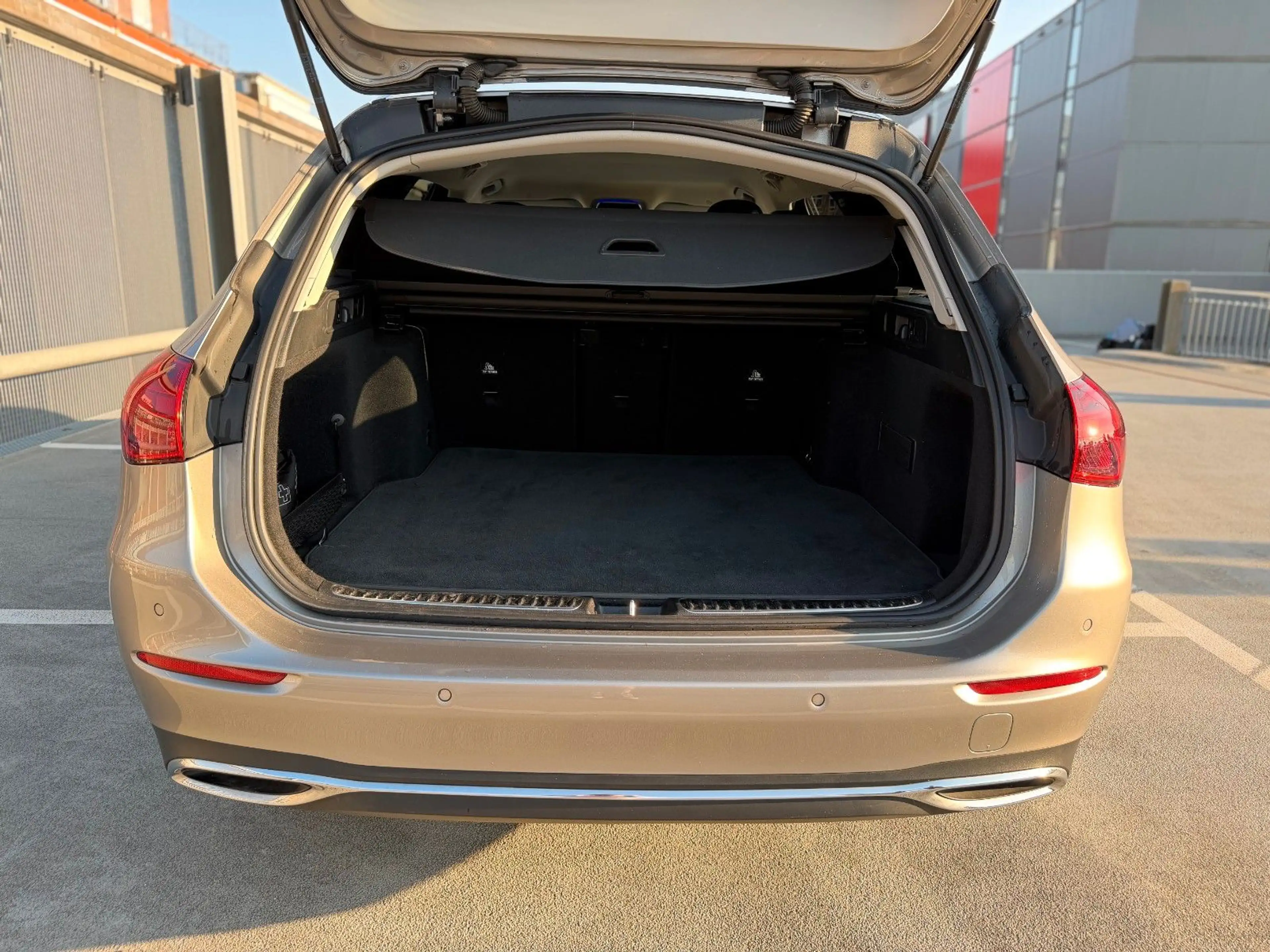 Mercedes-Benz C 300 C300d AHK, 360Kam, Massage, Hinterachslenk — photo 10