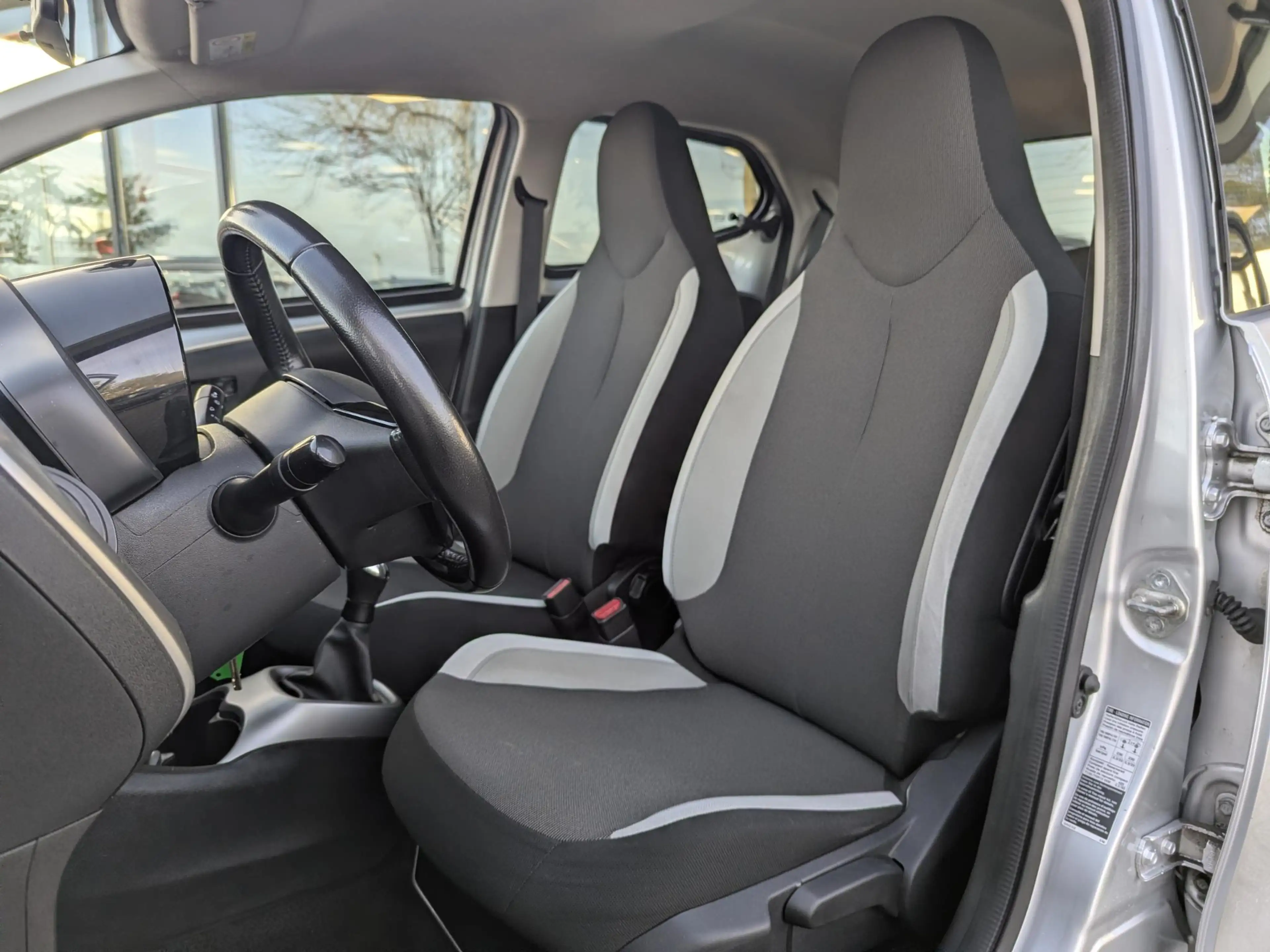 Toyota Aygo 1.0 VVT-i x-play | Camera | Airco | Bluetooth | El — photo 15