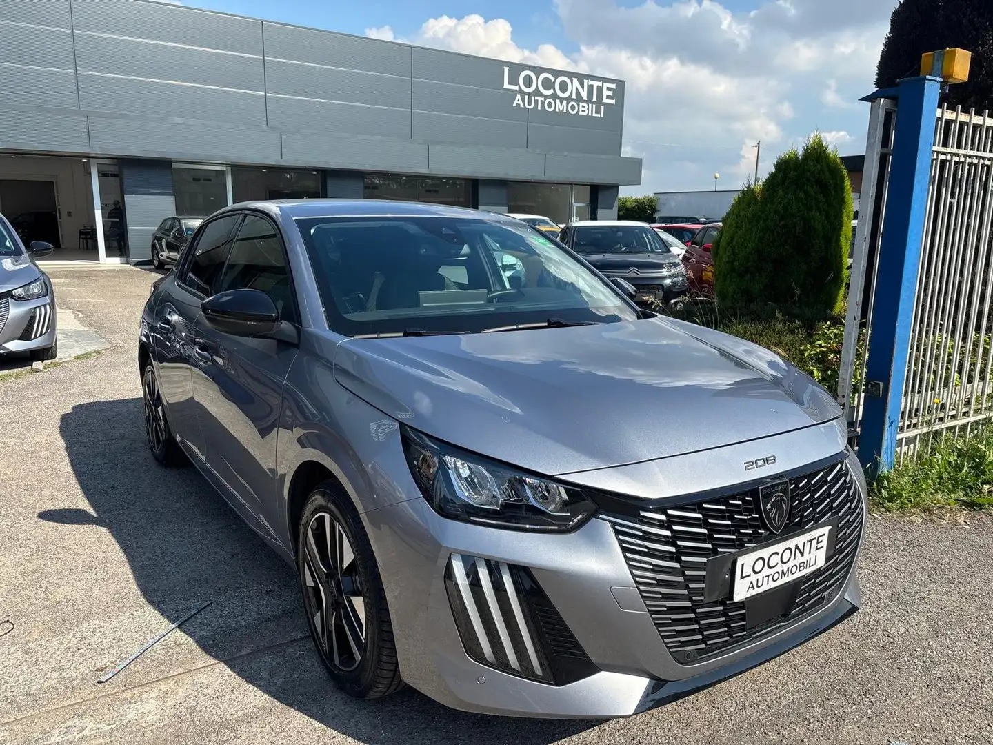 Peugeot 208 1.2 hybrid Allure 110cv e-dcs 6 *AUTOMATICA* Argento - 1