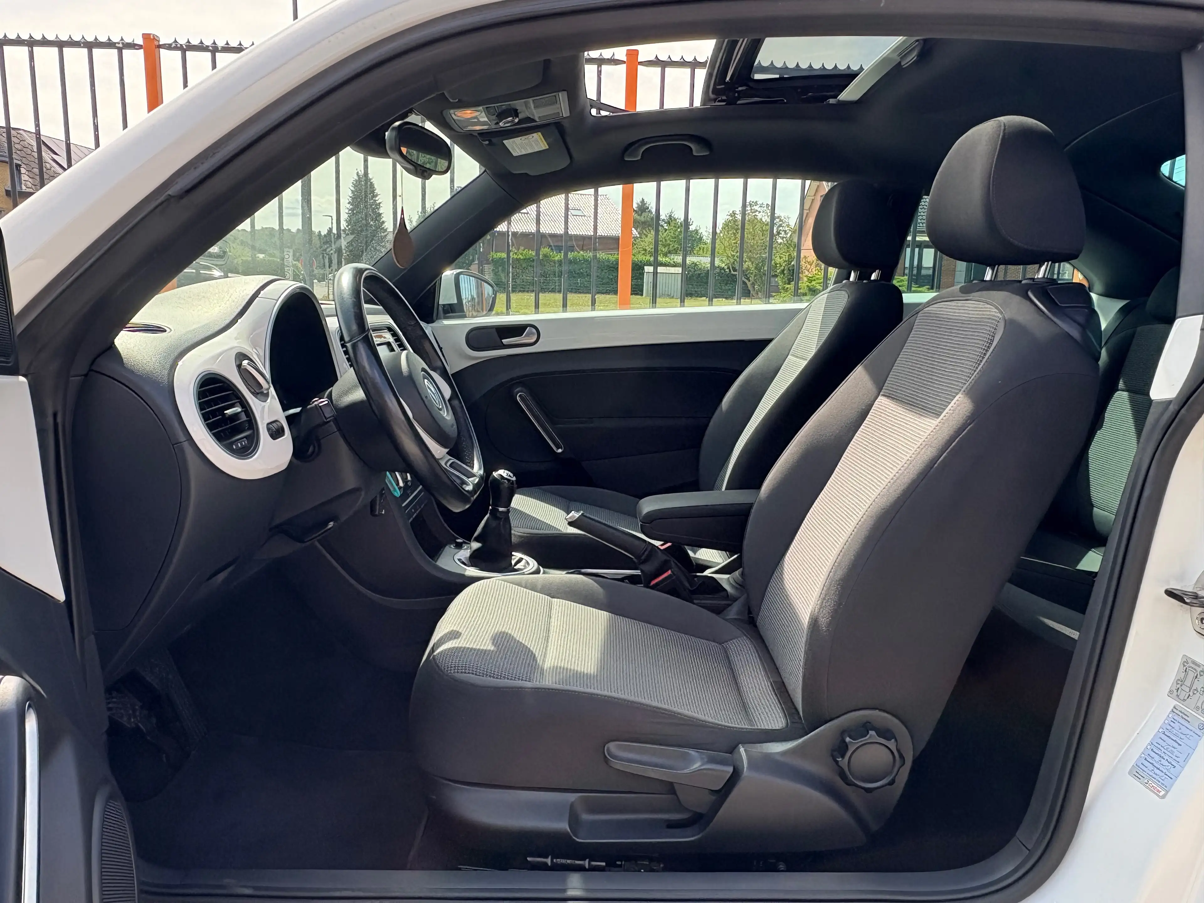 Volkswagen Beetle Beetle 1.2 TSI Design Prête à immatriculé + Carpass — photo 13