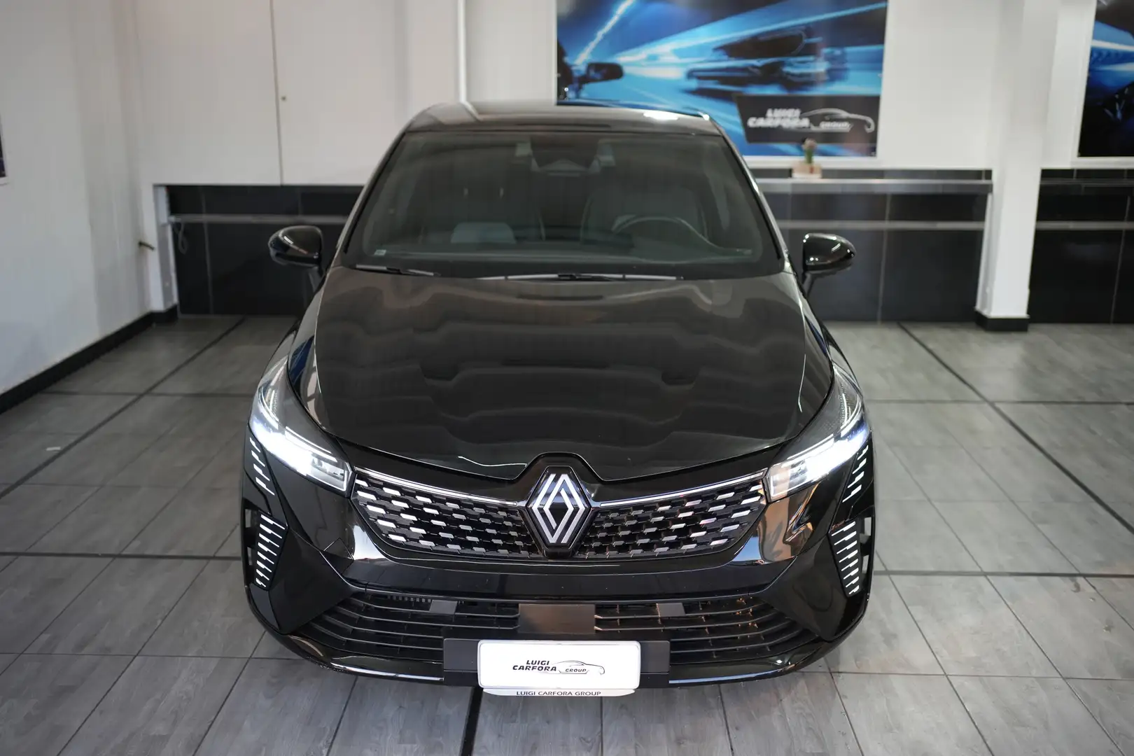 Renault Clio TCe 90 CV 5 porte Techno Nero - 2