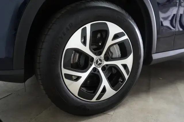 Mercedes-Benz 300 view 15