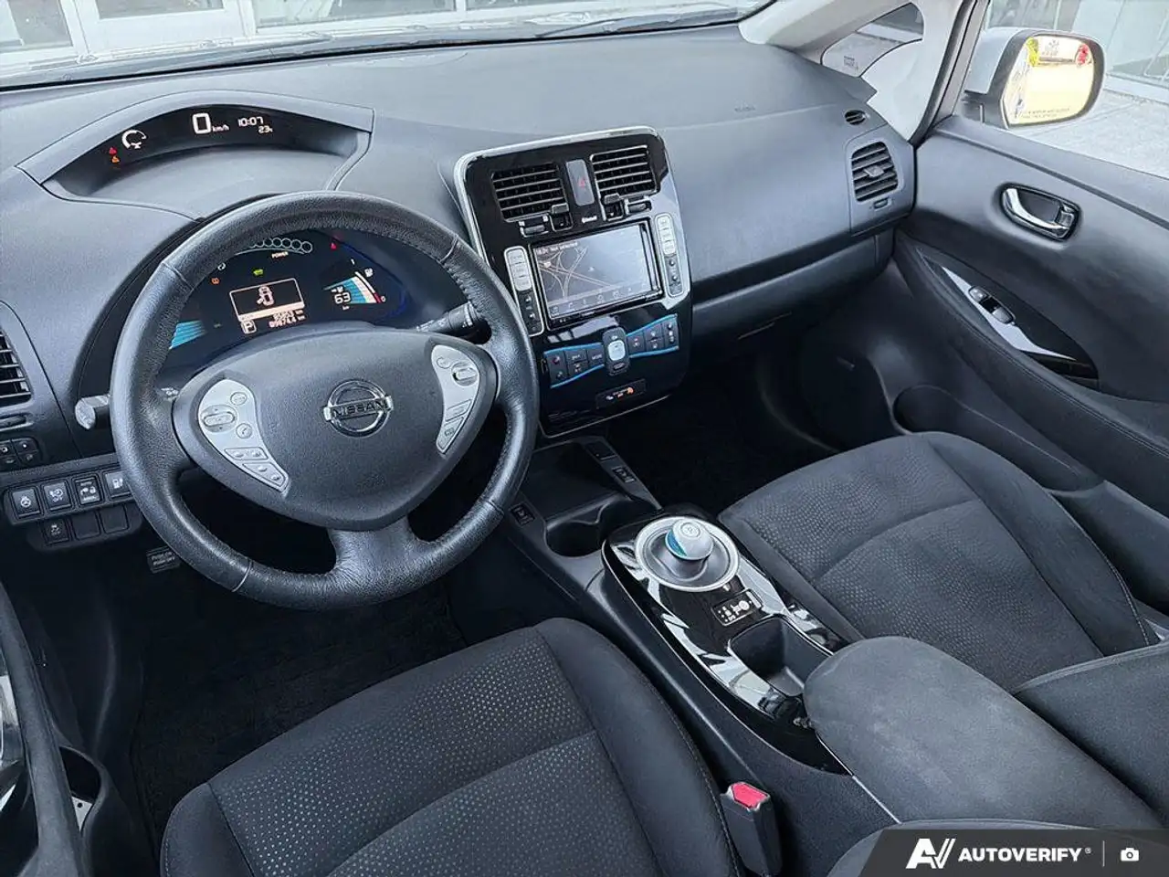 Nissan Leaf снимка Nissan Leaf