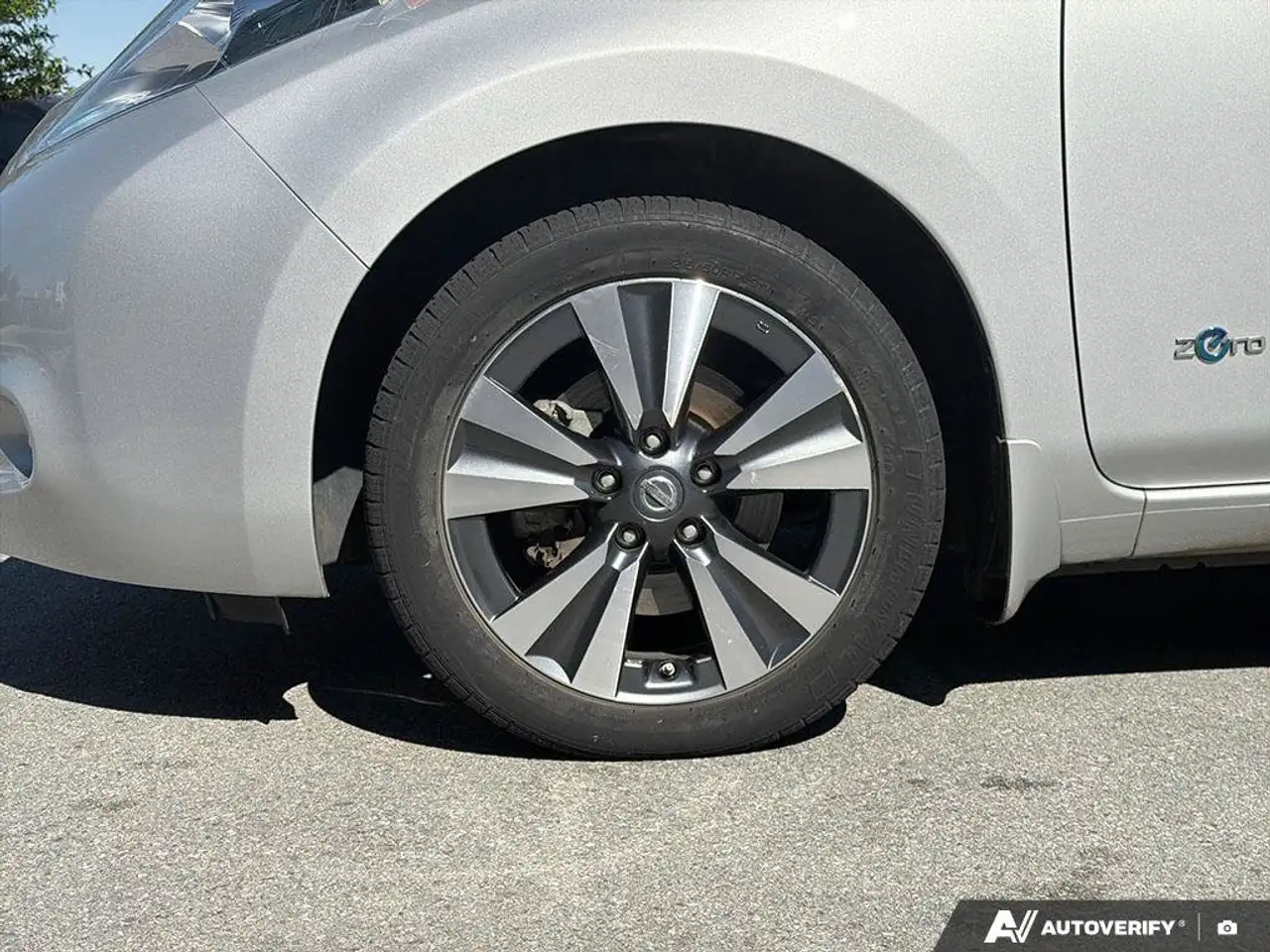 Nissan Leaf снимка Nissan Leaf