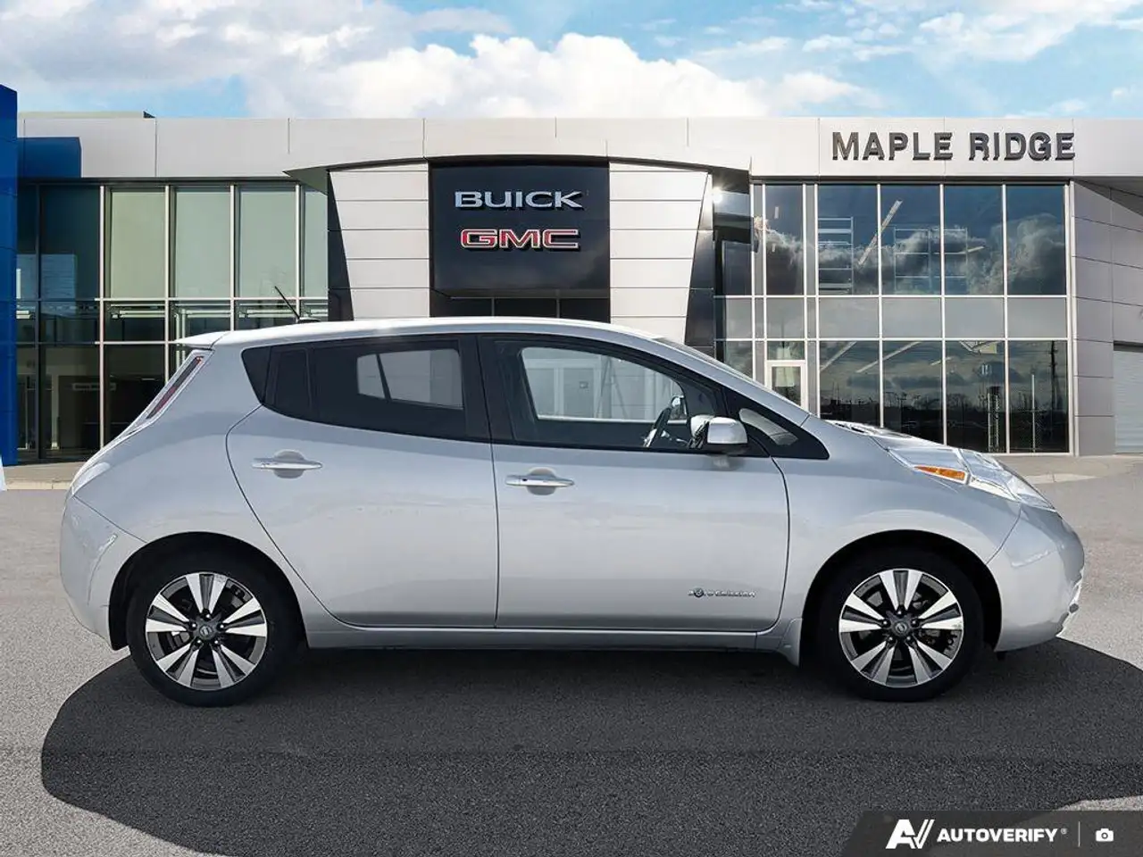 Nissan Leaf снимка Nissan Leaf