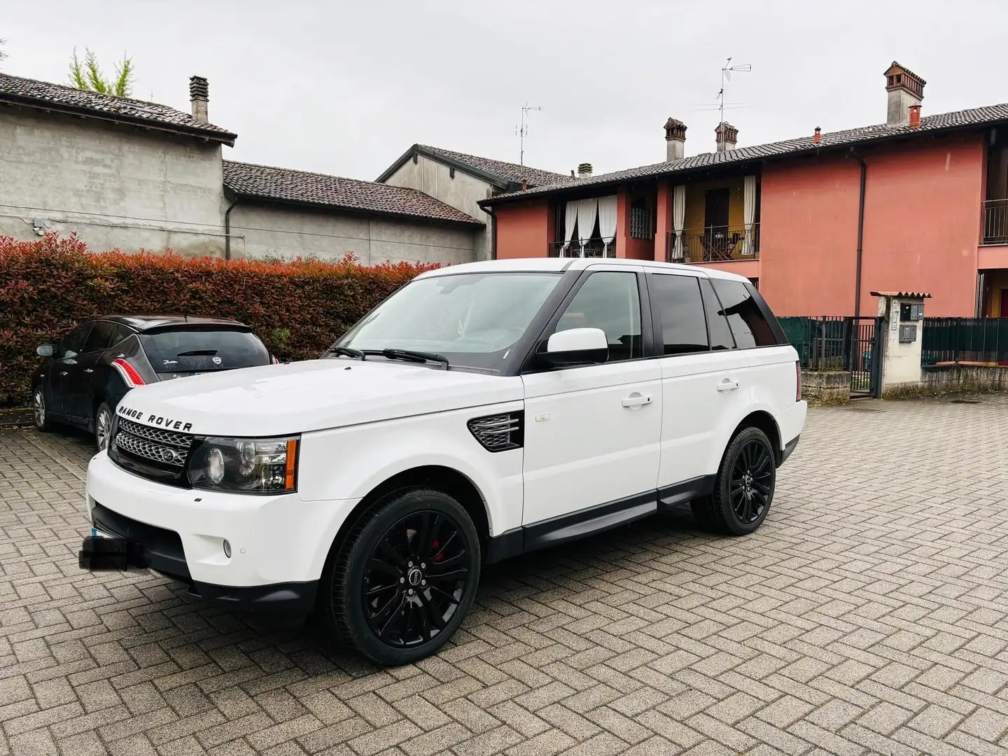 Land Rover Range Rover Sport SDV6 HSE - 2