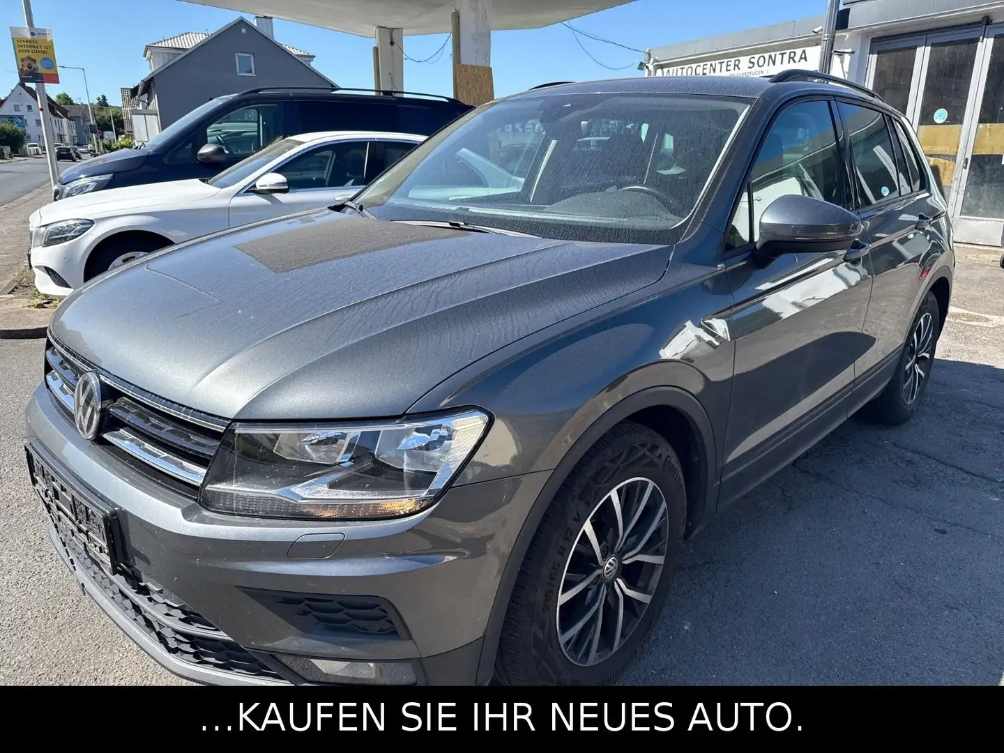 Volkswagen Tiguan BMT/Start-Stopp Navi Sitzheizung AHK Gris - 1