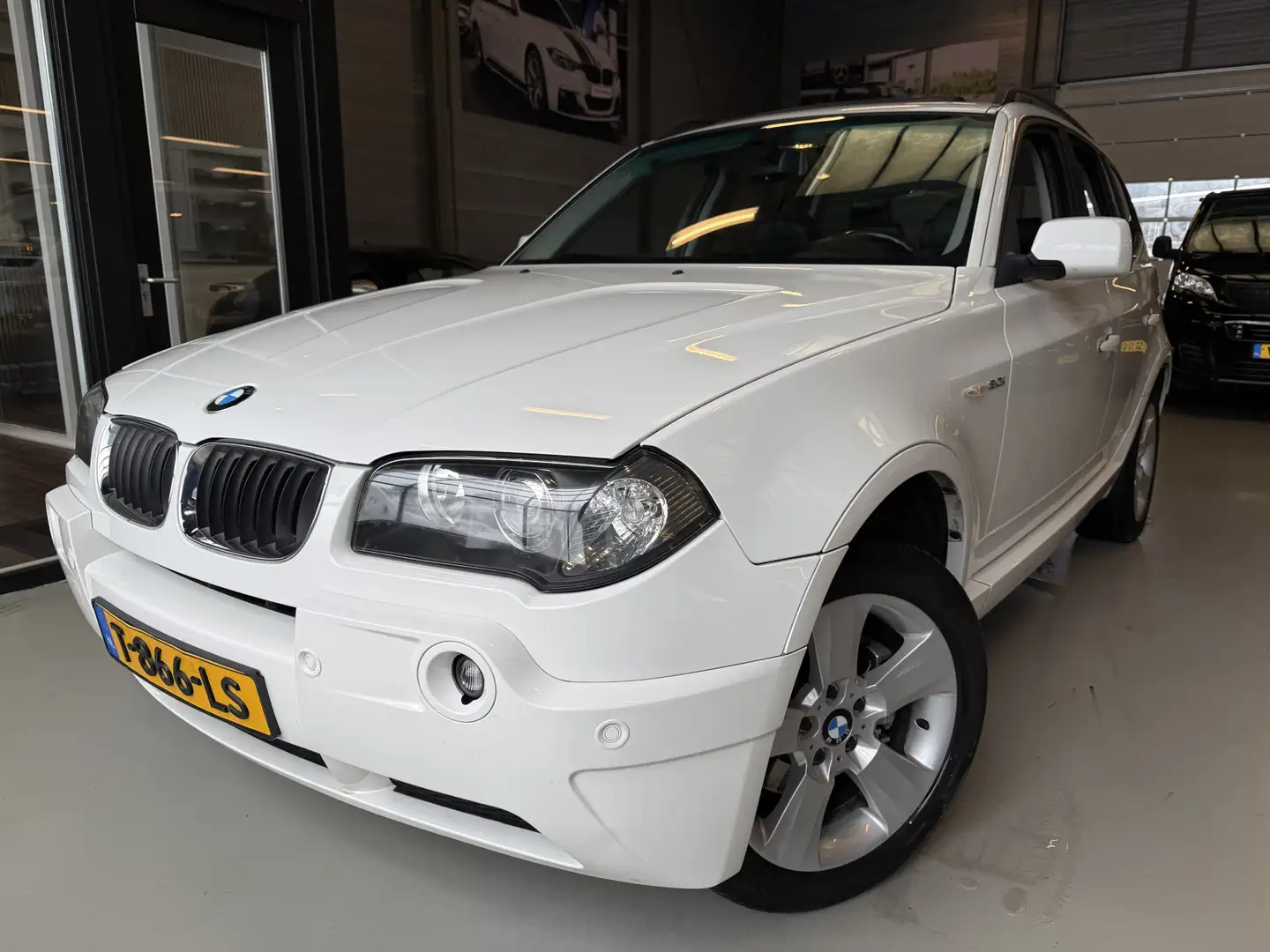 BMW X3 3.0i Navi, Cruise, Schuif kanteldak Weiß - 1