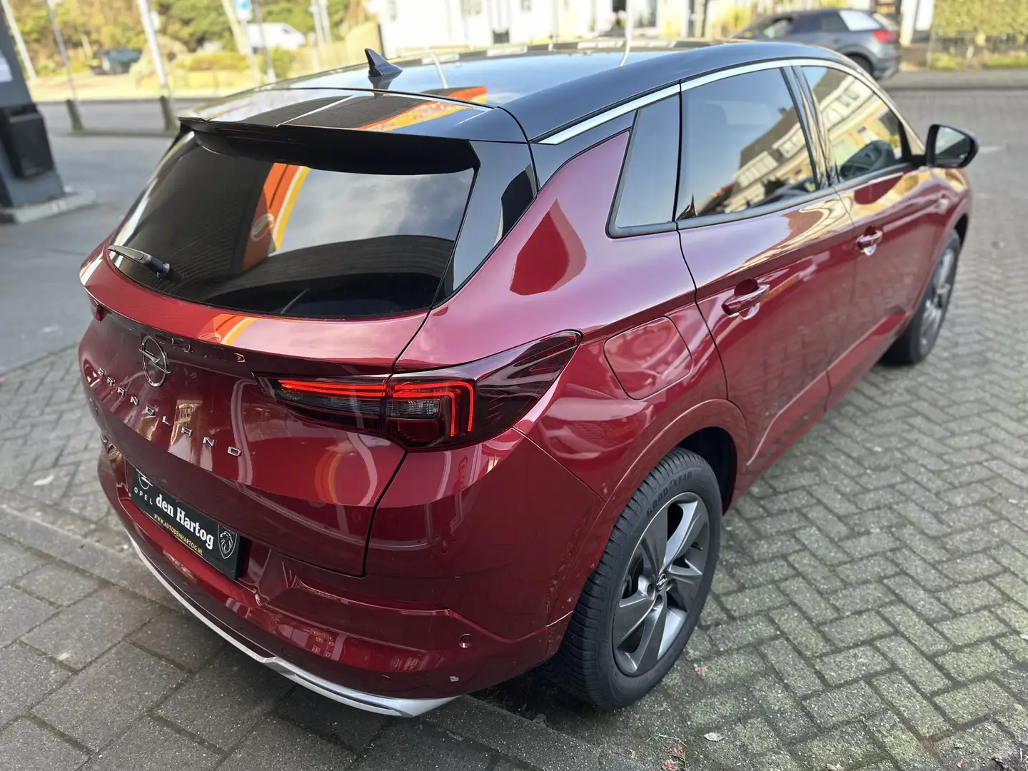 Opel Grandland 1.2 Turbo Elegance Camera/Dodehoek sensor/Keyless Rood - 2