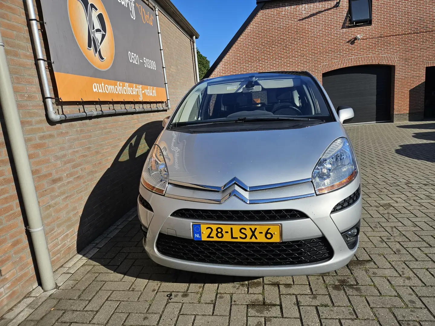 Citroen Grand C4 Picasso 1.6 VTi Image 5p. Grijs - 2