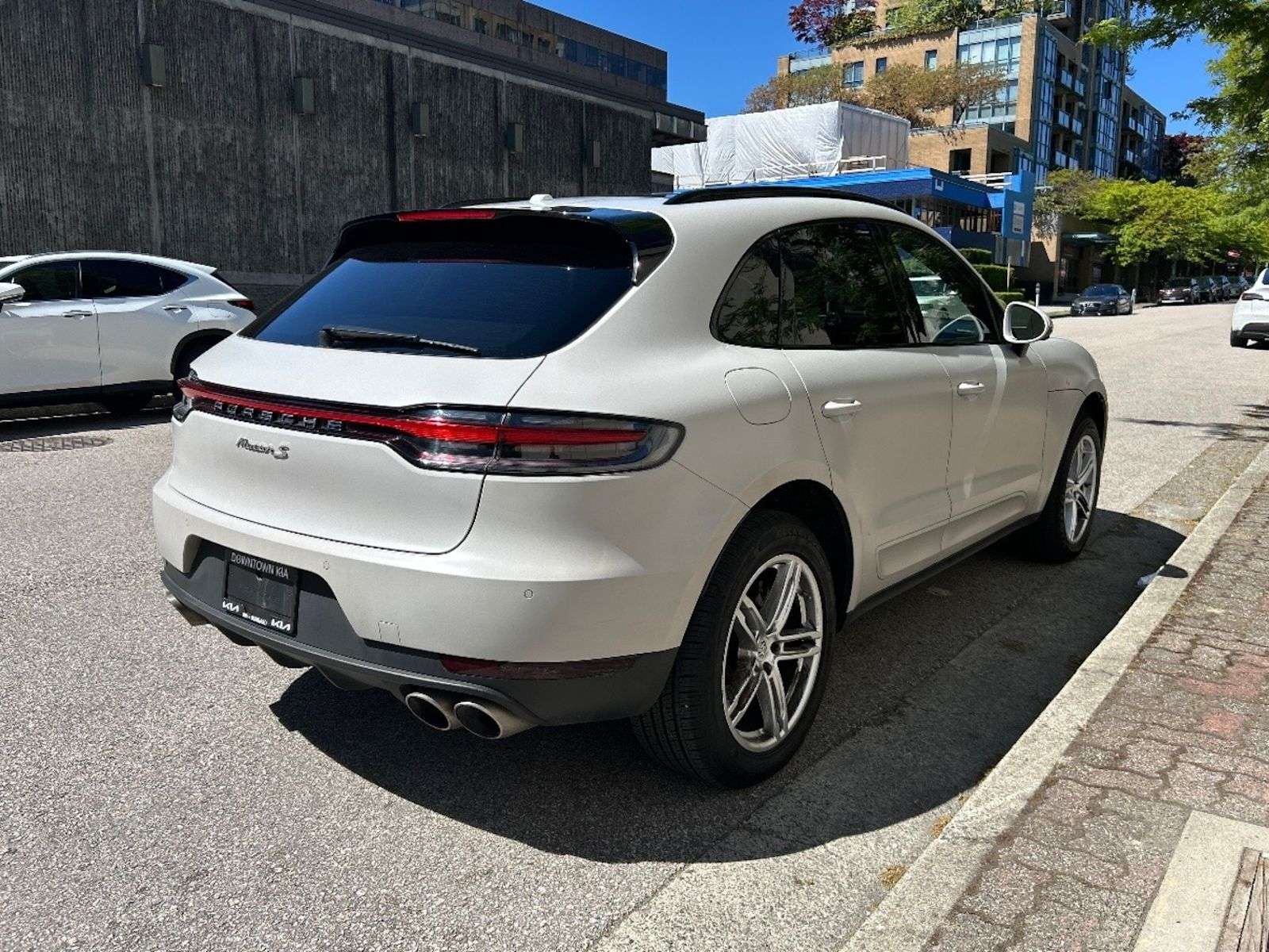 2020 Porsche Macan S thumb 8