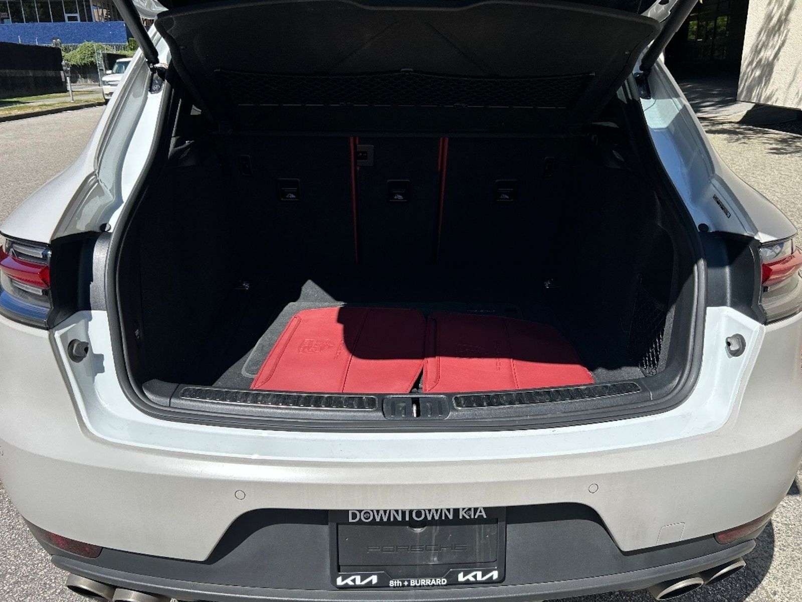 2020 Porsche Macan S thumb 7