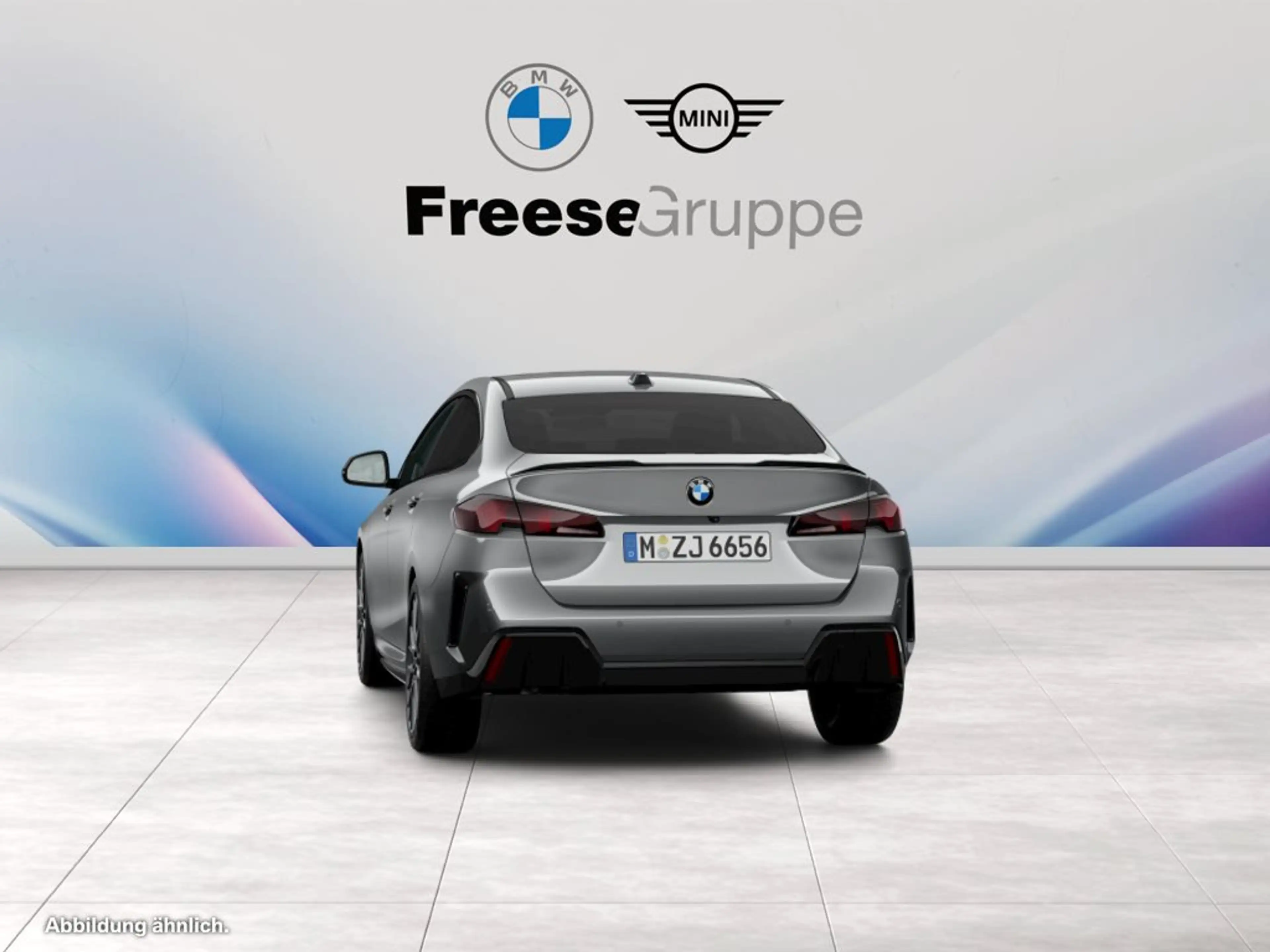 BMW 223 xDrive — photo 7