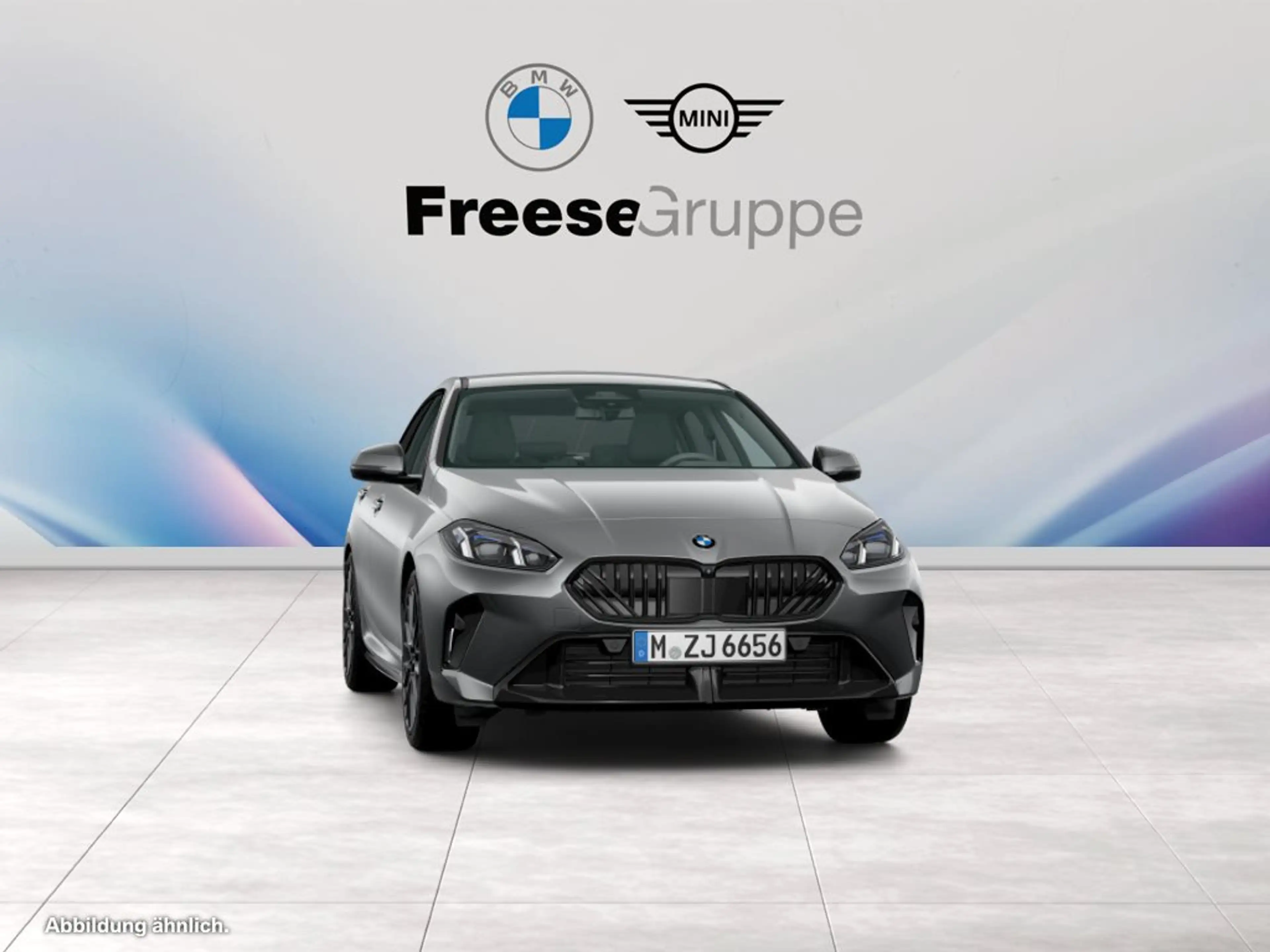 BMW 223 xDrive — photo 10