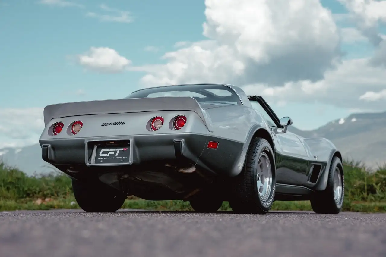 Chevrolet Corvette снимка Chevrolet Corvette