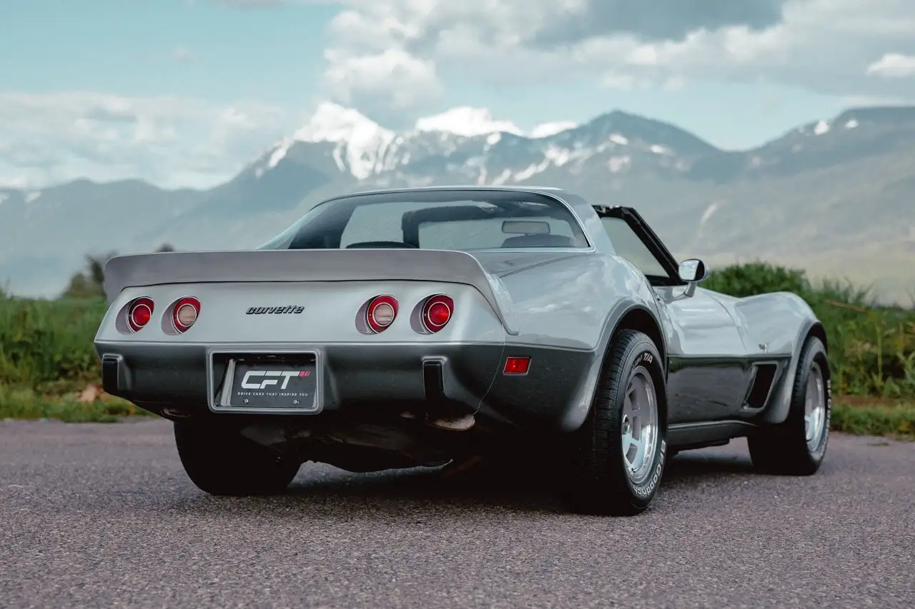 Chevrolet Corvette снимка Chevrolet Corvette