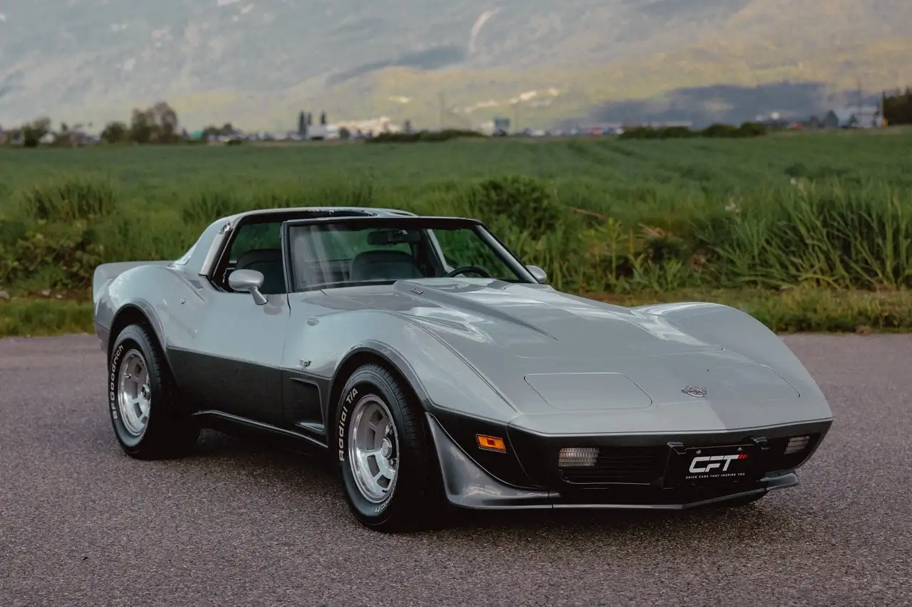 Chevrolet Corvette снимка Chevrolet Corvette