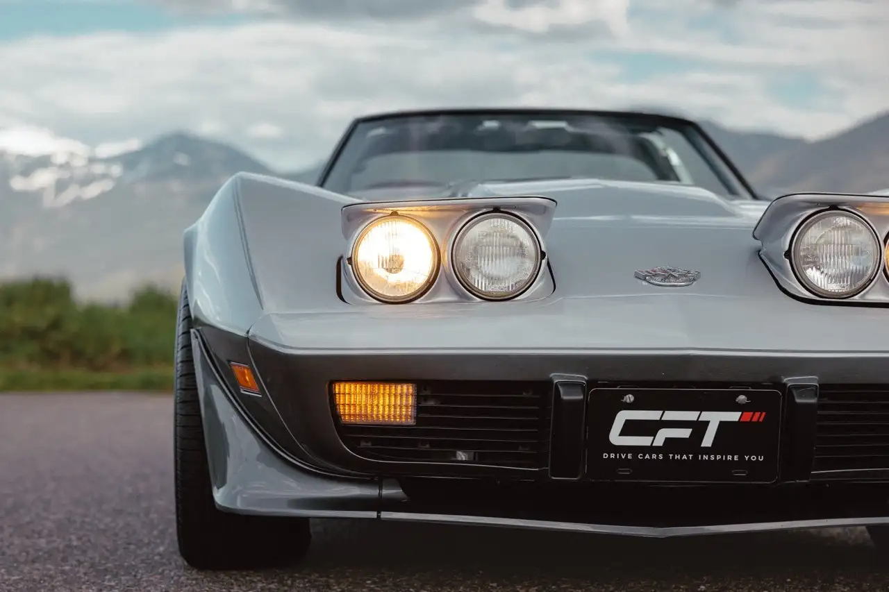 Chevrolet Corvette снимка Chevrolet Corvette