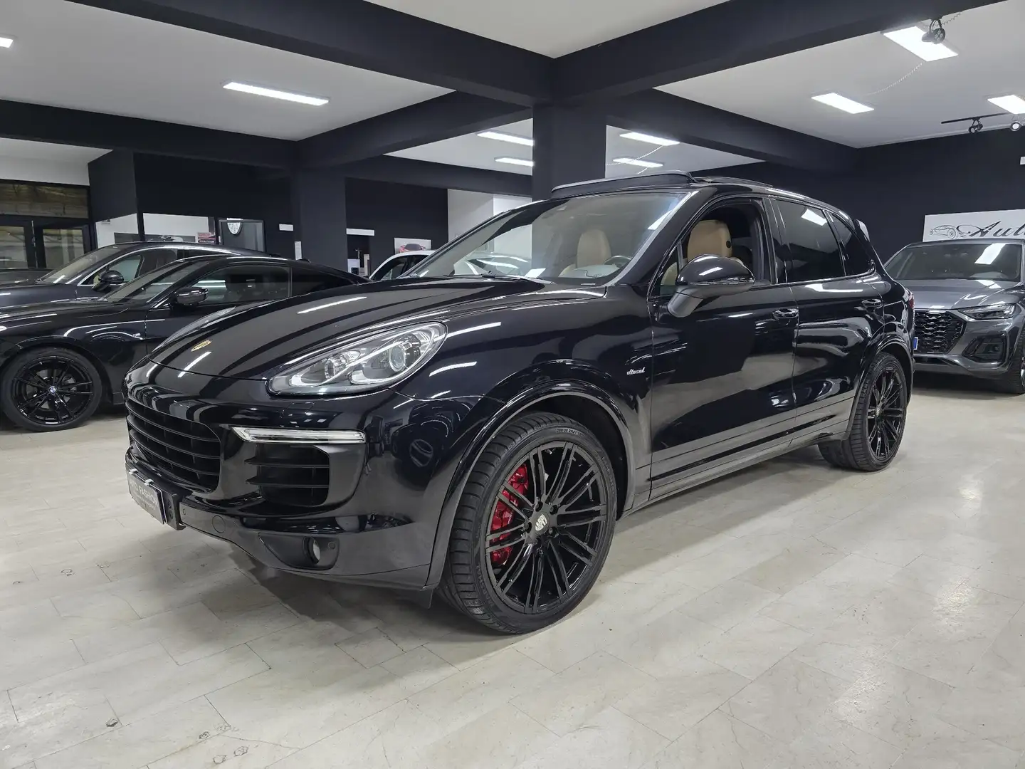 Porsche Cayenne Cayenne 2016 3.0 tiptronic Platinum Edition-Tetto Nero - 1