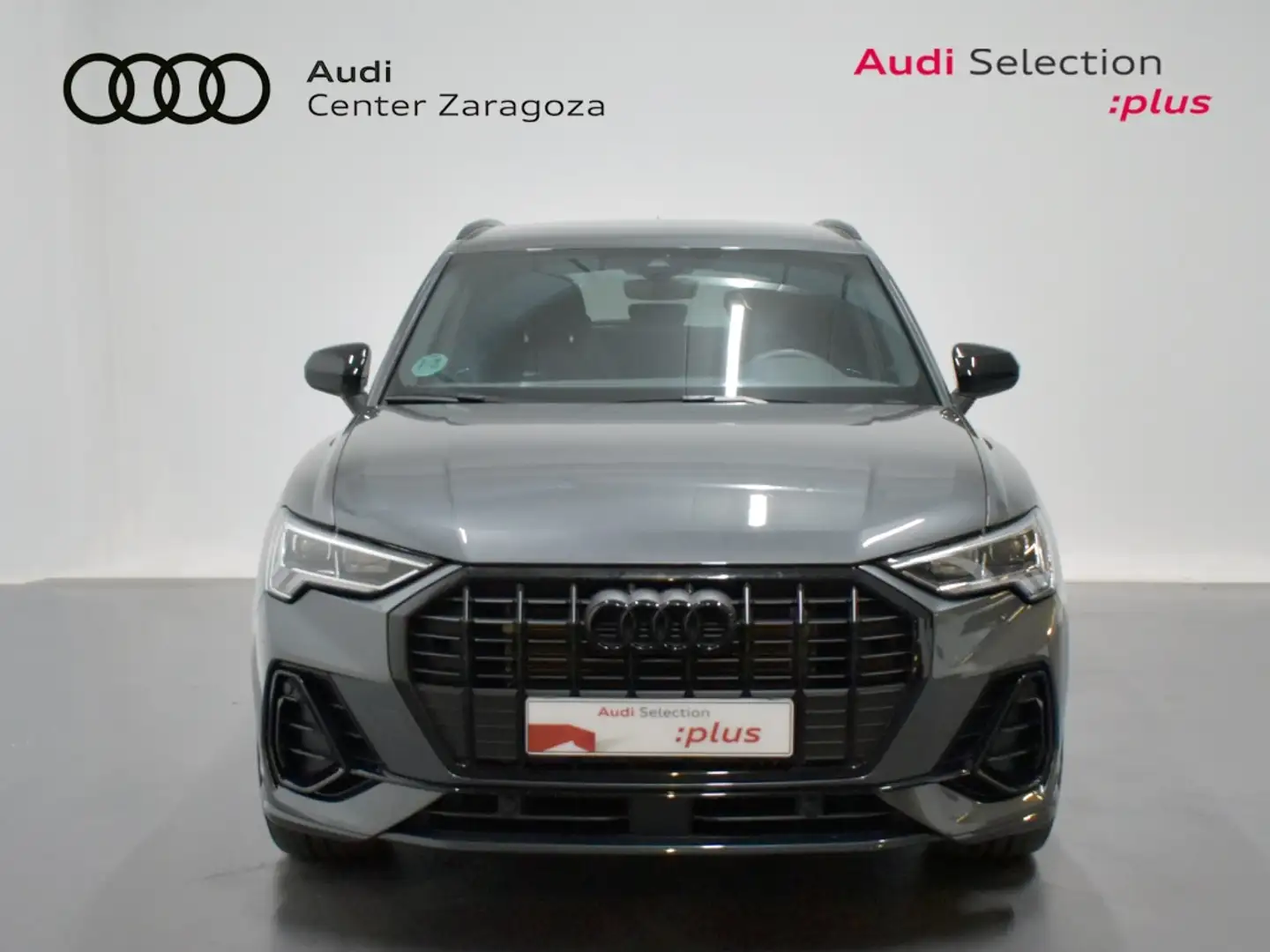 Audi Q3 35 TFSI Black line S tronic Gris - 2