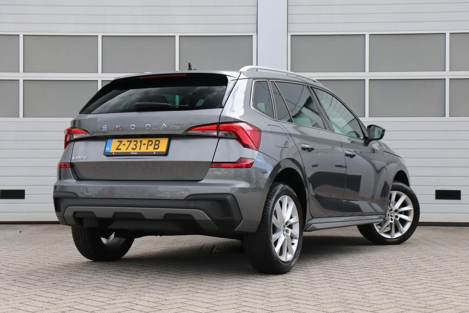 Skoda Kamiq 1.0 TSI 115pk Business Edition | App Connect | Sto Grijs - 2