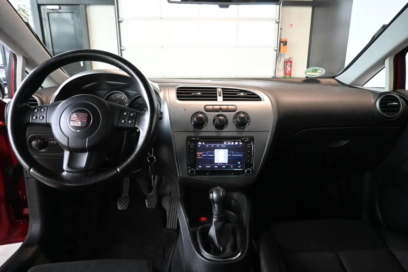 SEAT Leon 1.6 Sport Airco Cruise Control All in Prijs! Inrui Rood - 2