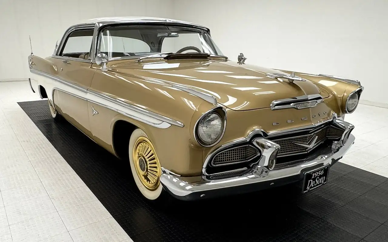 DeSoto Adventurer 2 Door Hardtop, foto 7