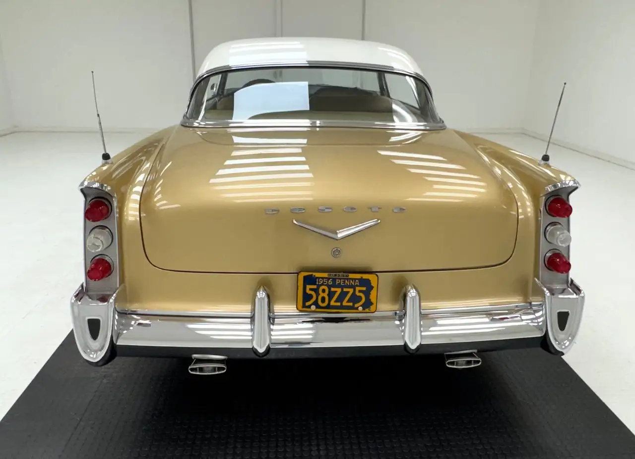 DeSoto Adventurer 2 Door Hardtop, foto 4