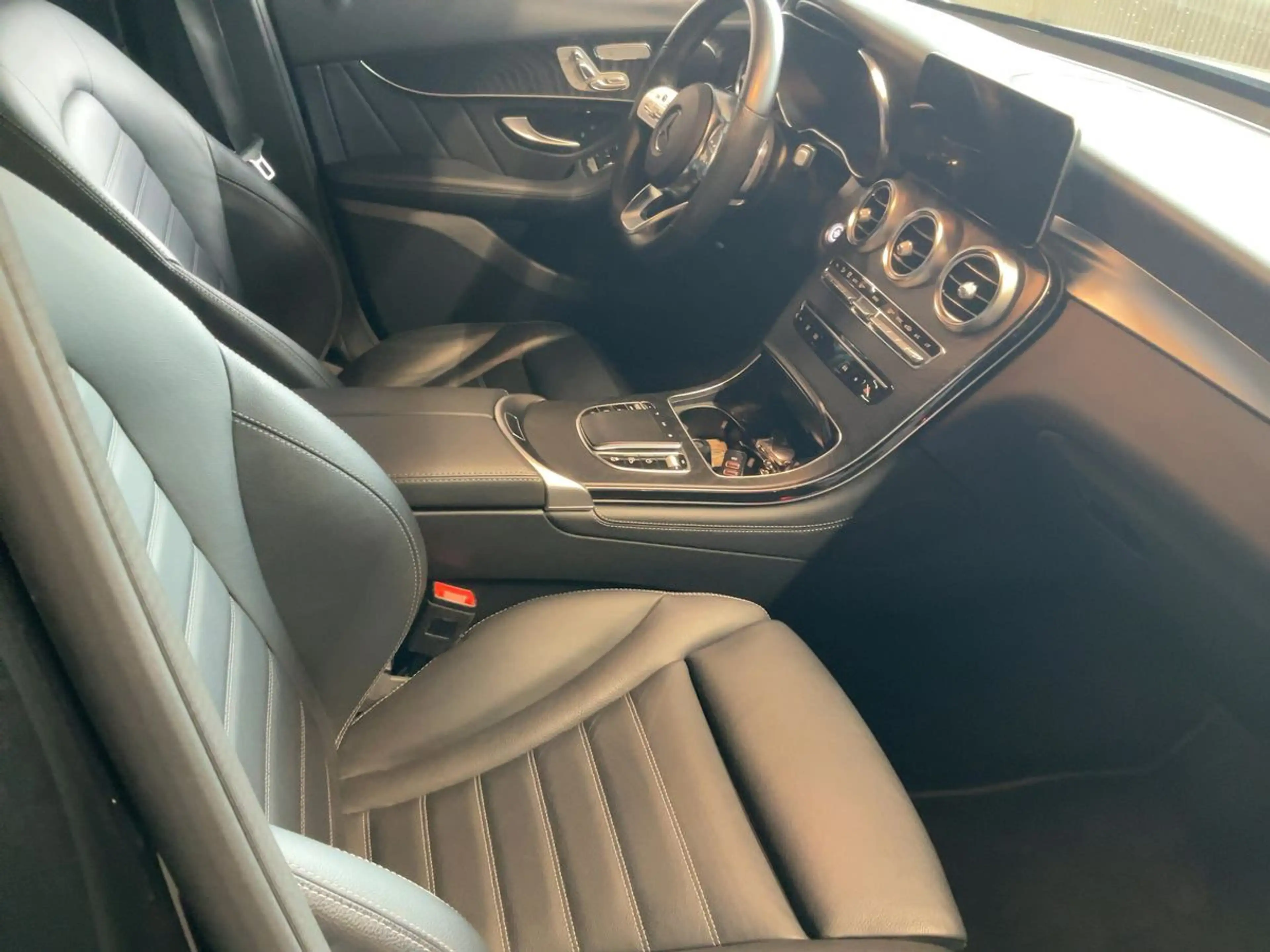 Mercedes-Benz G 200 4MvAMG-LINE*AHK*WIDE-SCREEN*KAMERA*AMBIENTE — photo 2