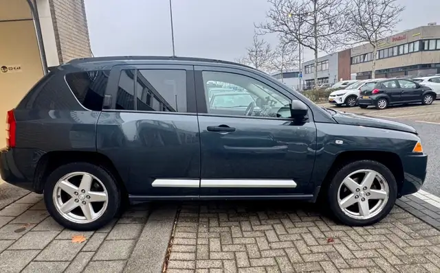 Jeep Compass view 14