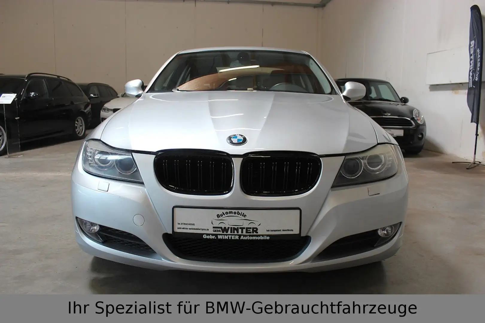 BMW 318 i Facelift*Steuerkette Neu*Xenon*TÜV Neu Argent - 2