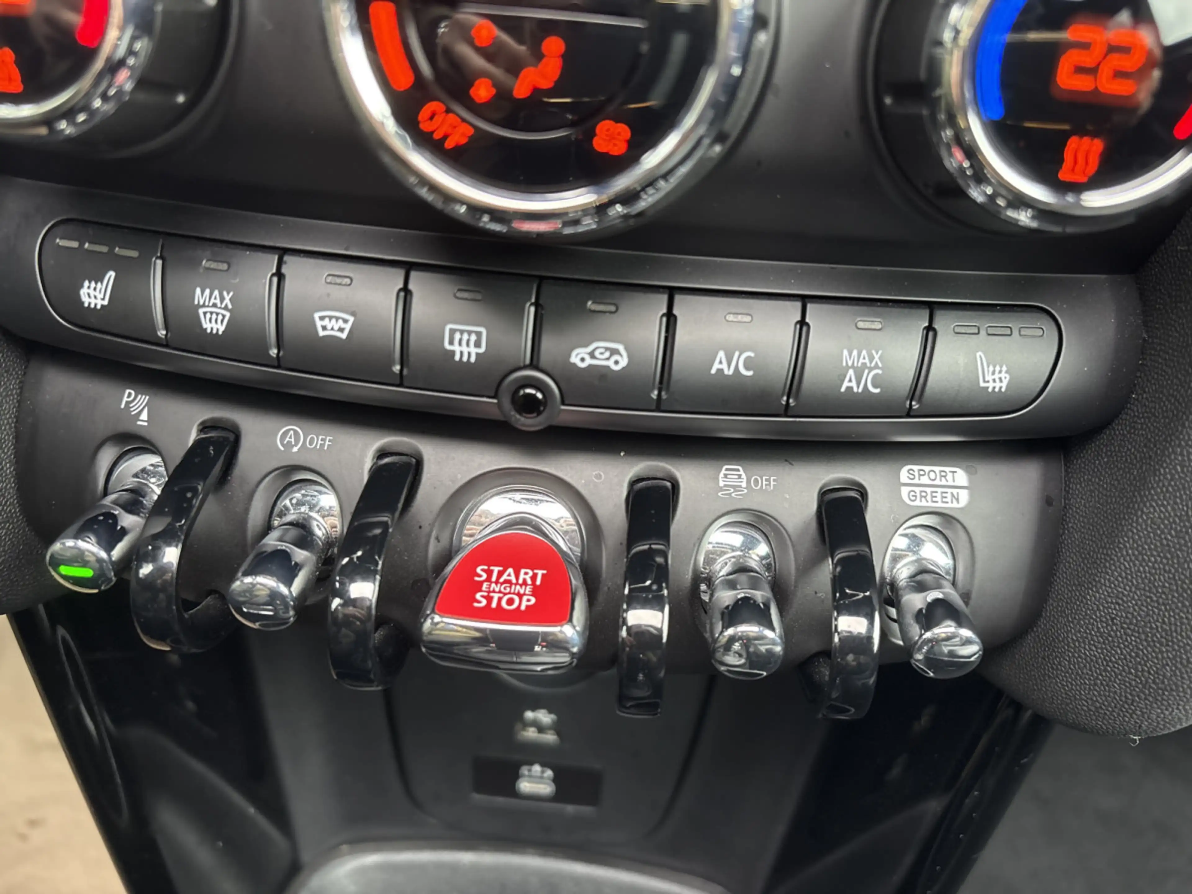 MINI Cooper S 2.0 178CV AUTO JCW TRIM * GARANTIE 36 MOIS * — photo 10