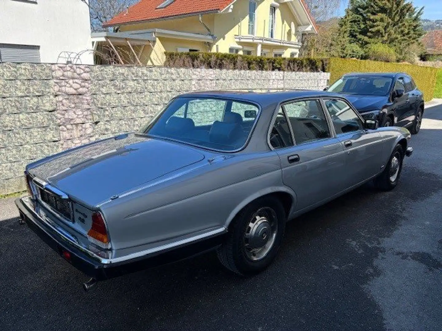 Jaguar XJ6 Sovereign 4.2 Serie 3 Серебристый - 2