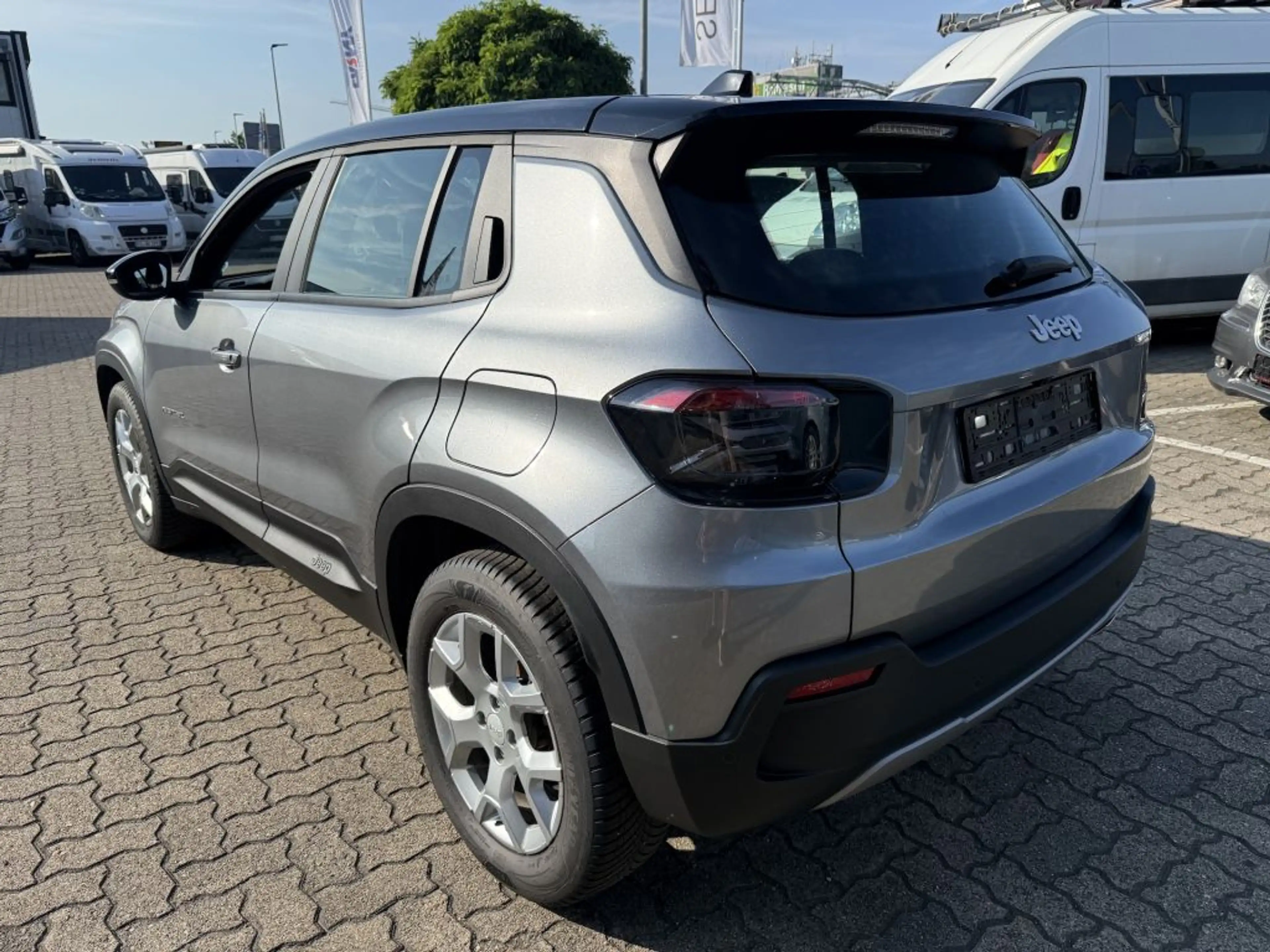 Jeep Avenger 1.2 GSE T3 Turbo-Benzin GDI Altitude — photo 7