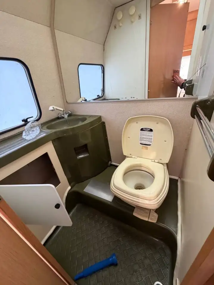 Fiat Ducato 280 NT25, allestimento Laika, foto 8