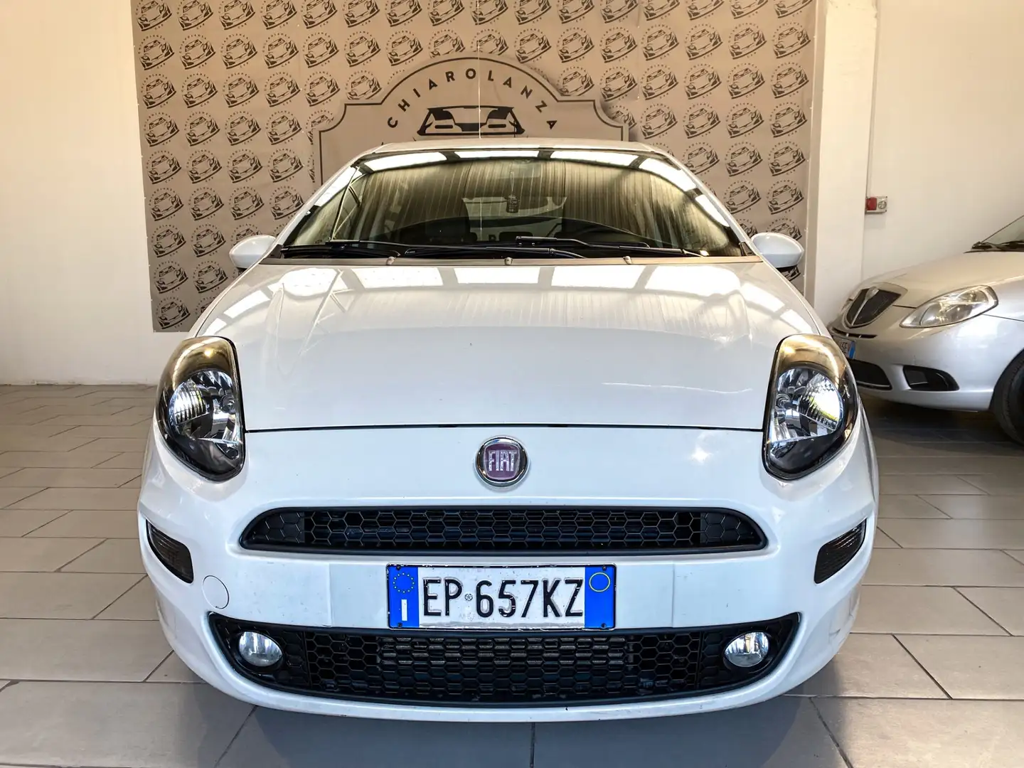 Fiat Punto 1.3 MJT II 75 CV 5 porte Lounge Fehér - 2