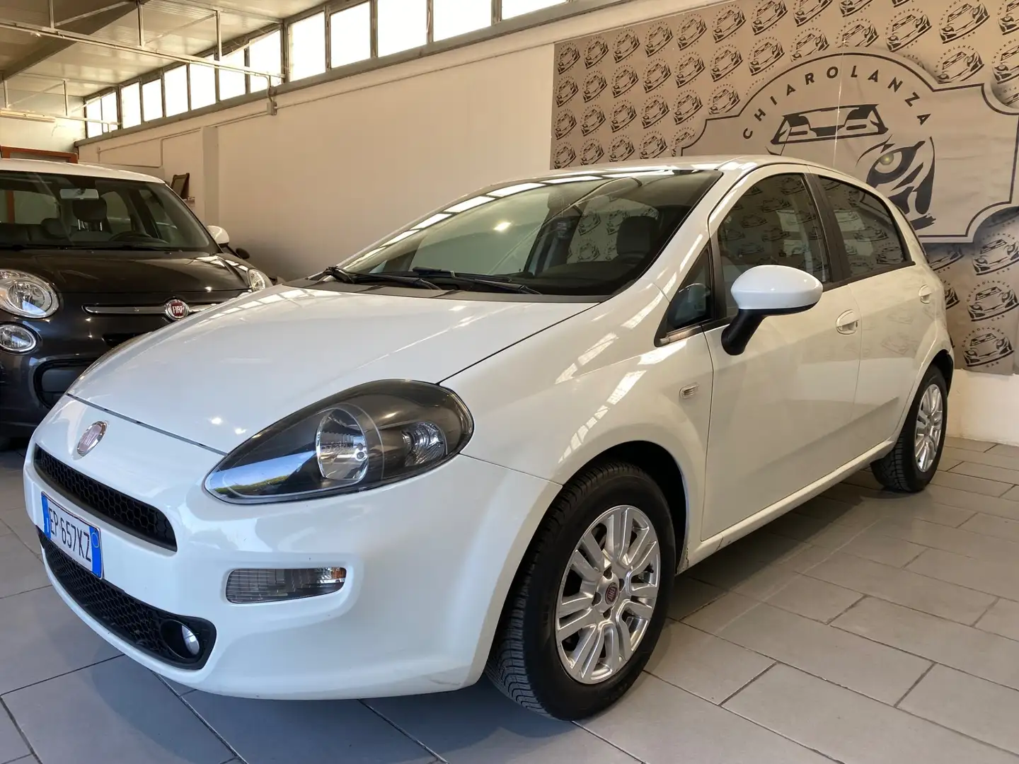 Fiat Punto 1.3 MJT II 75 CV 5 porte Lounge Bianco - 1