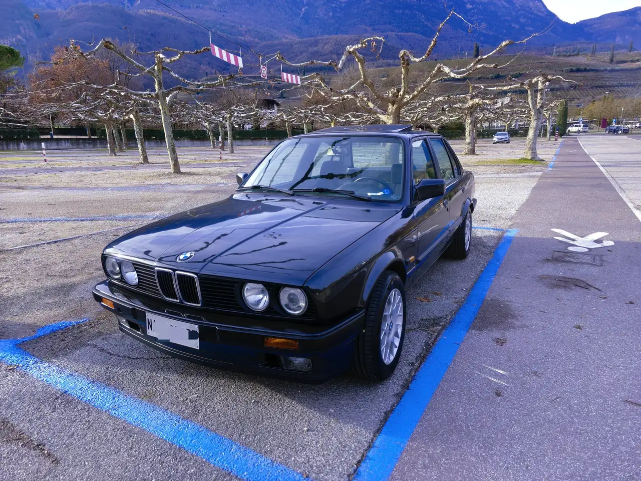 BMW 316i Edition, foto 1