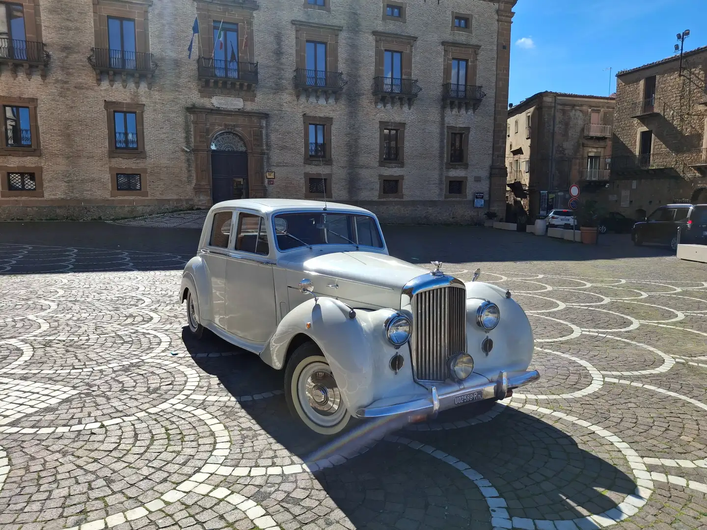 Bentley MK 6 sport Alb - 2