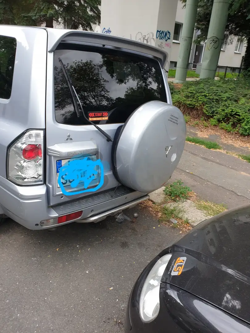 Mitsubishi Pajero 3.2 DI-D Dakar (5-trg.) Grau - 2