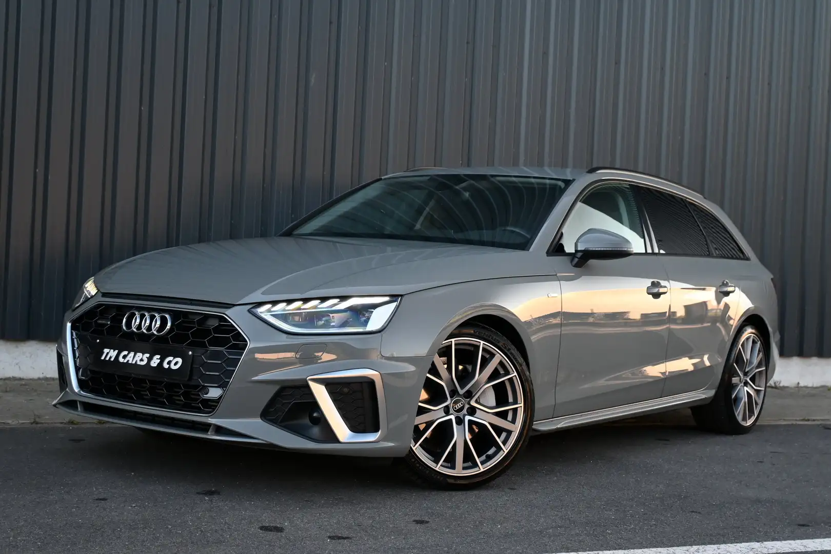 Audi A4 A4 Avant 40 TFSI quattro S tronic S line Gris - 2