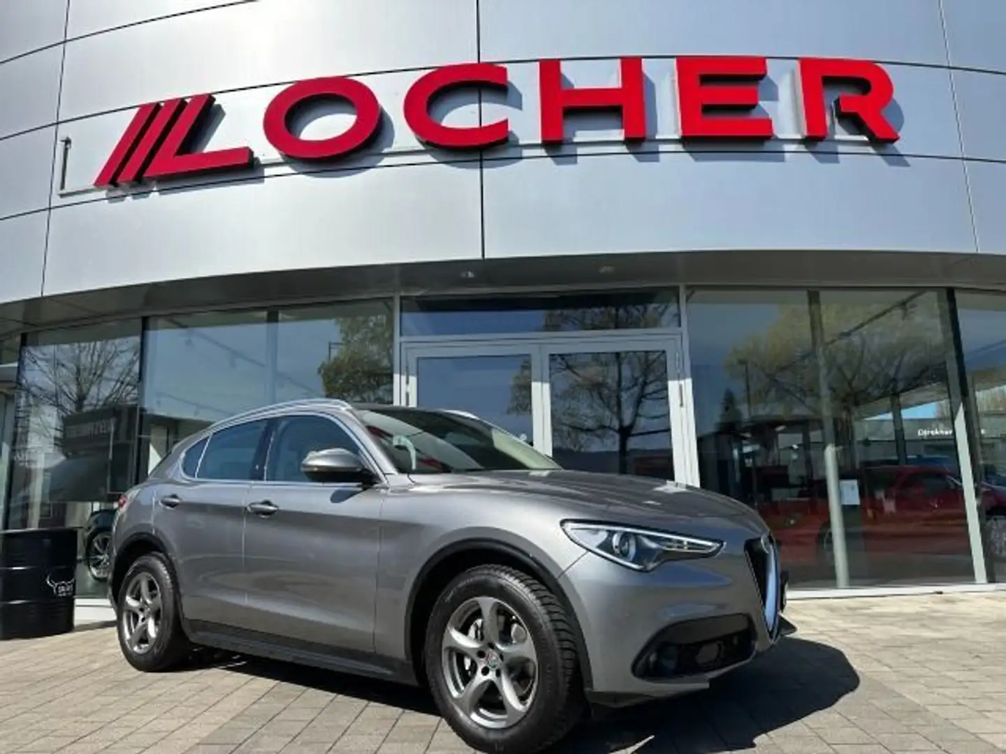 Alfa Romeo Stelvio Lusso Ti Q4 2.2 JTDM ACC Bi-Xenon DAB Ca Silber - 1
