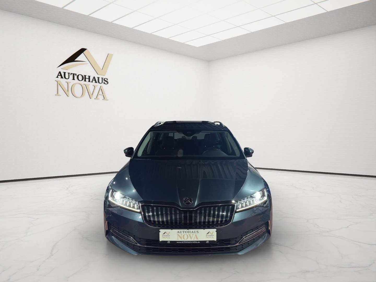 Skoda Superb nuo 320 €/ mėn Benzinas/Elektra 2021m. Kita Automatinė
