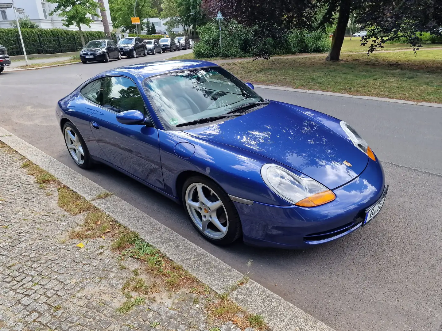 Porsche 996 911 Carrera Blue - 1