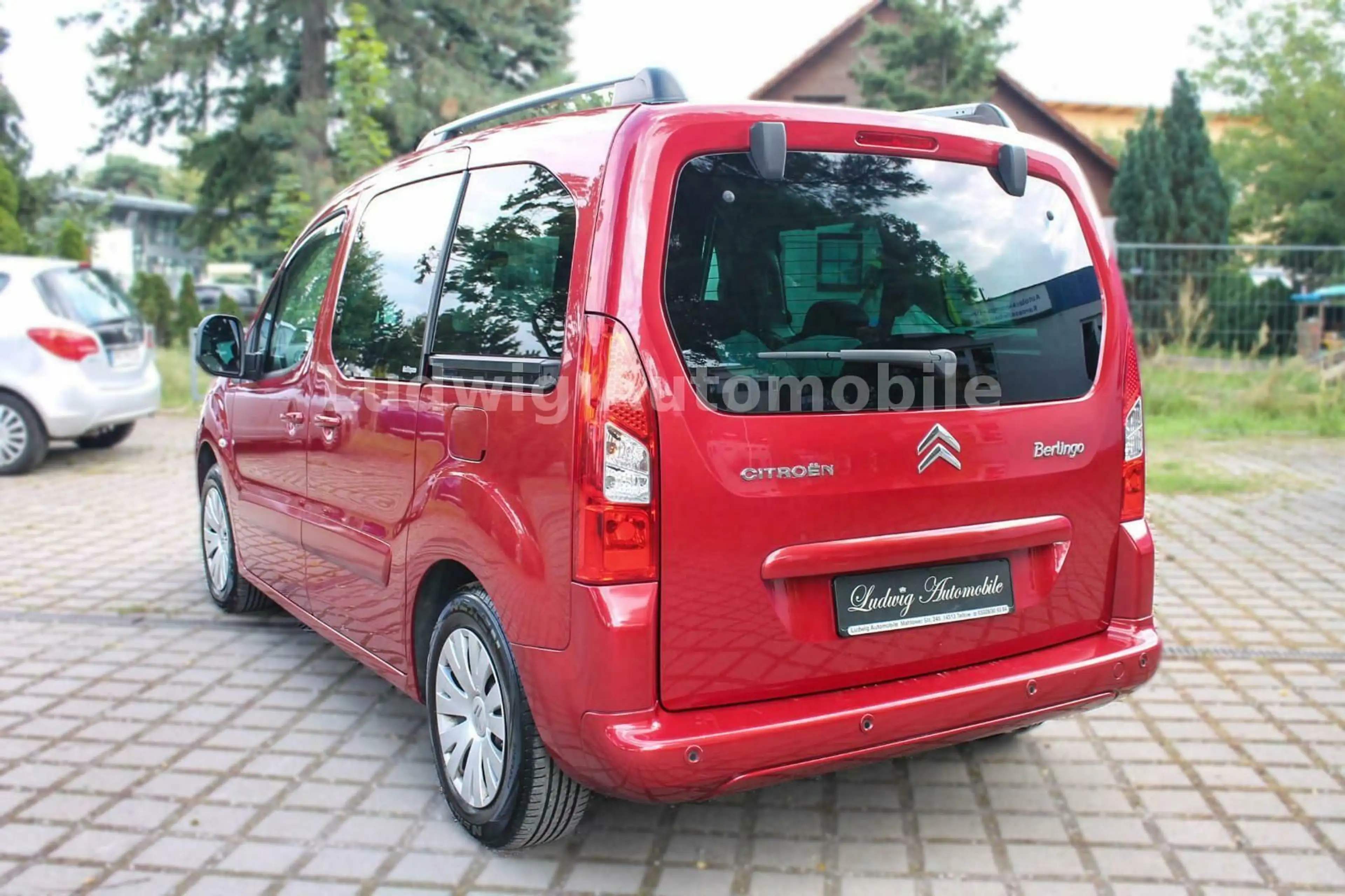 Citroen Berlingo Kombi *Klima*Einparkhilfe — photo 9