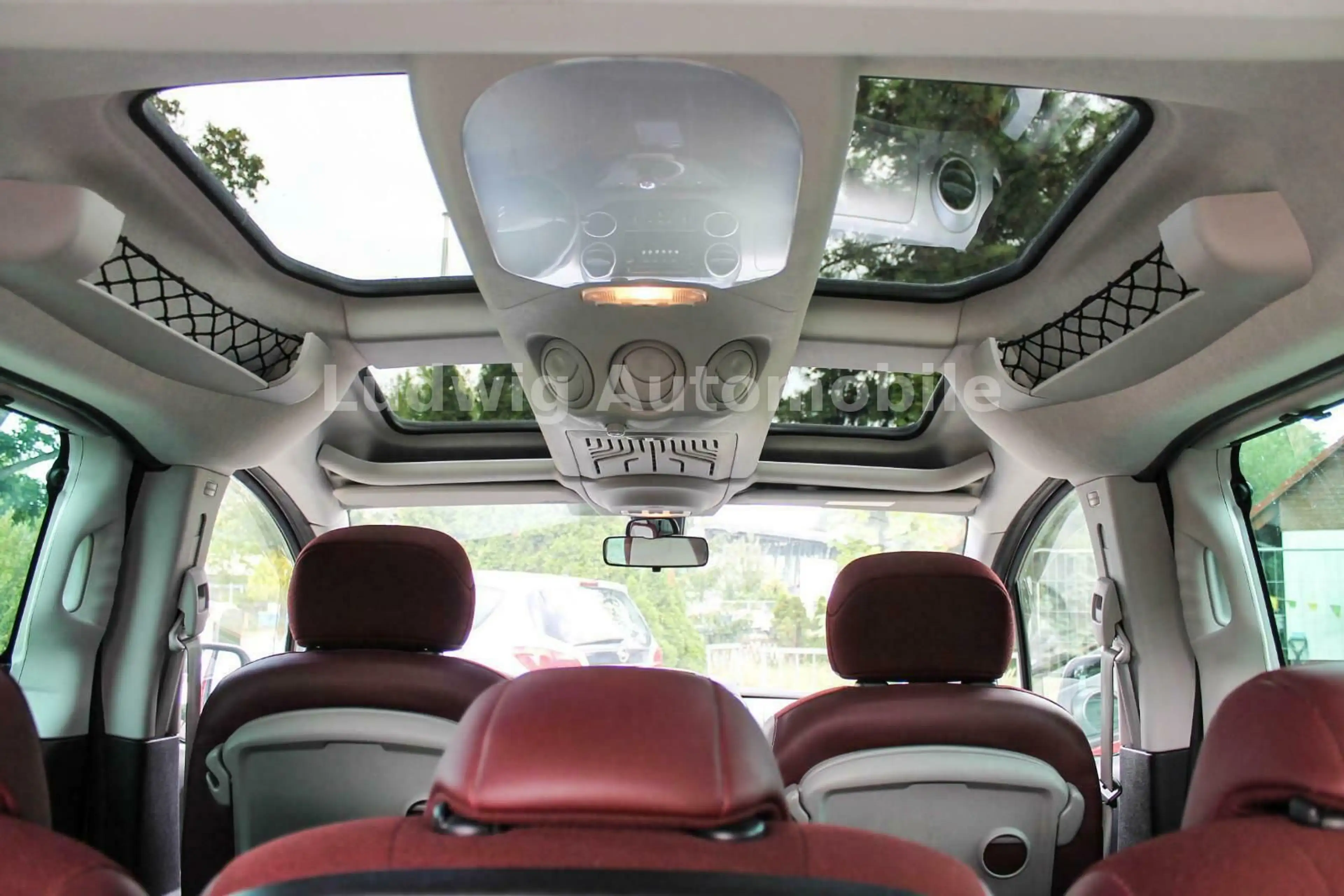 Citroen Berlingo Kombi *Klima*Einparkhilfe — photo 13